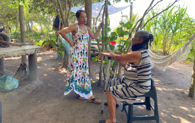 Moradoras nativas de Trancoso na propriedade da família